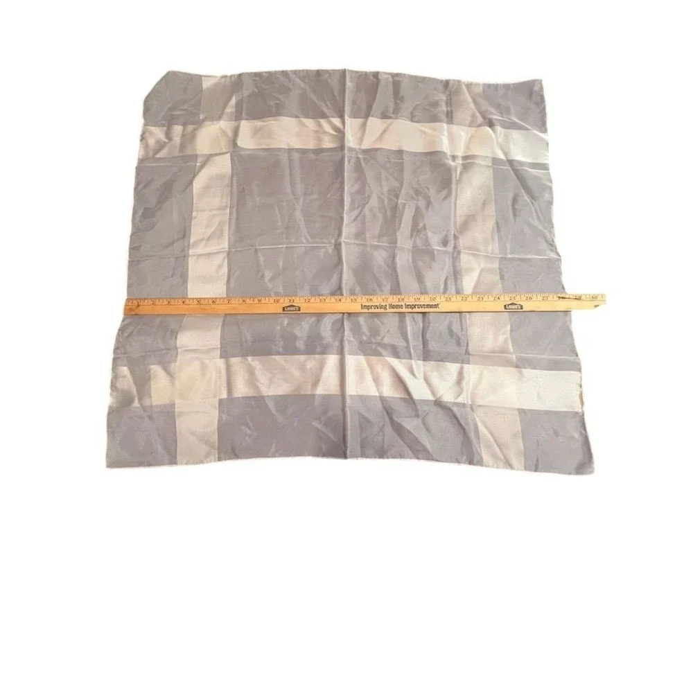 Judy Blue‎ Women's Gray Geometric Rectangle Scarf Multifunctional no tags